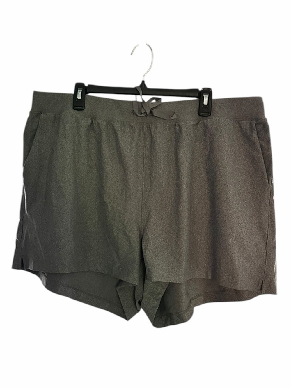 Old Navy Women's Active Powersoft Grey and Silver Shorts Size 2X